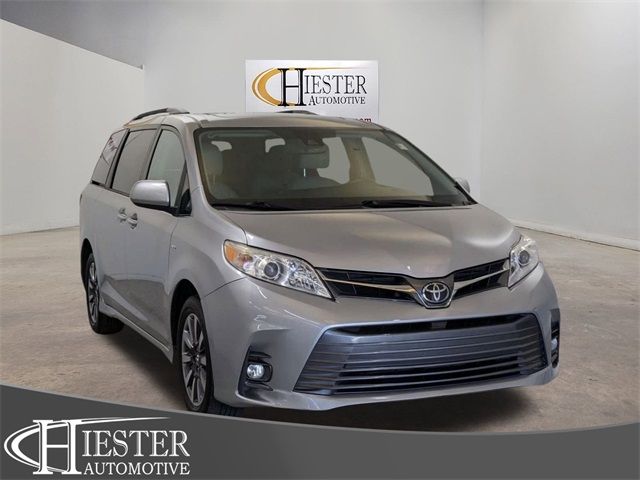 2018 Toyota Sienna 