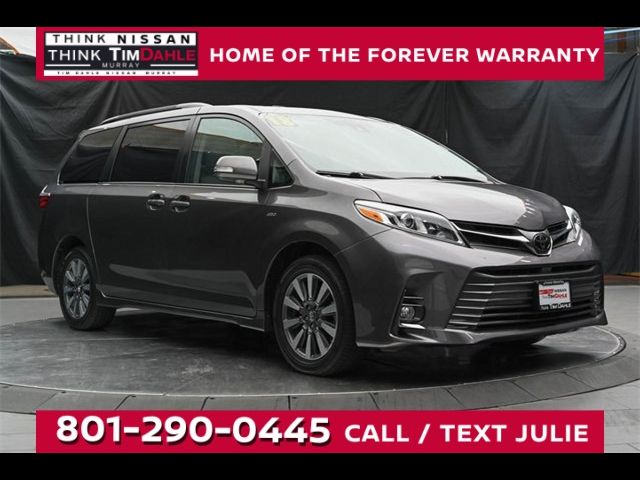 2018 Toyota Sienna XLE