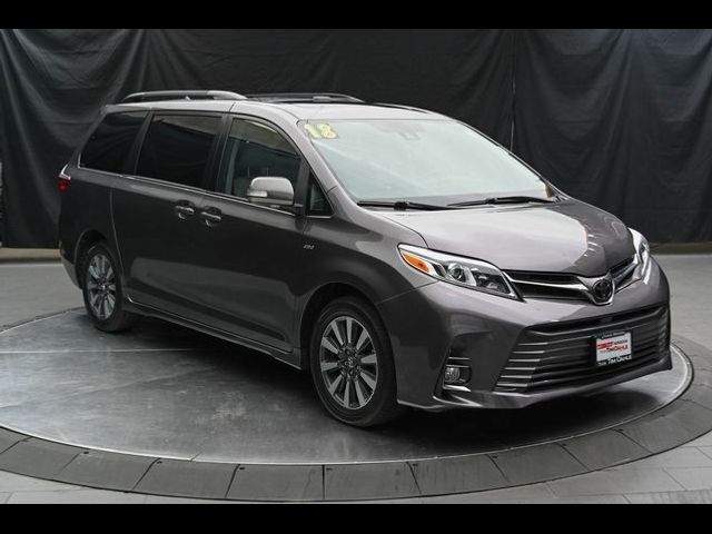 2018 Toyota Sienna XLE