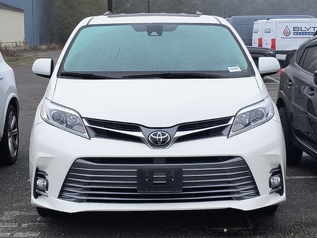 2018 Toyota Sienna 