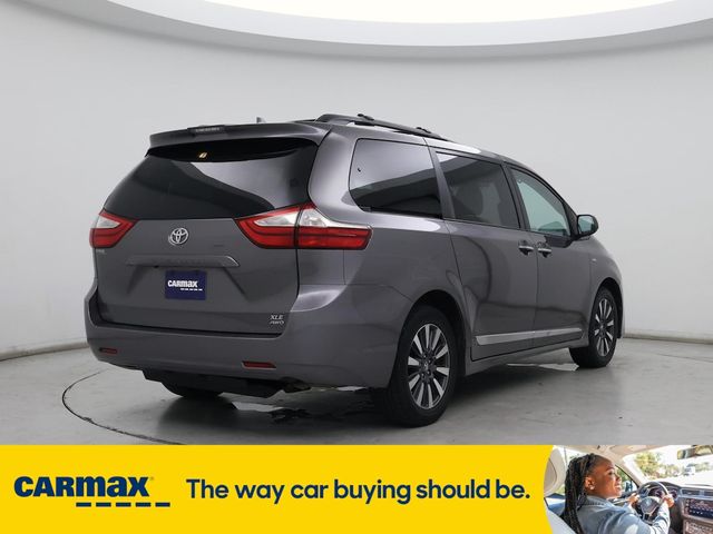 2018 Toyota Sienna XLE
