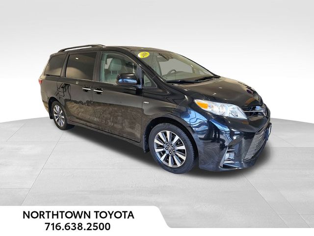 2018 Toyota Sienna XLE