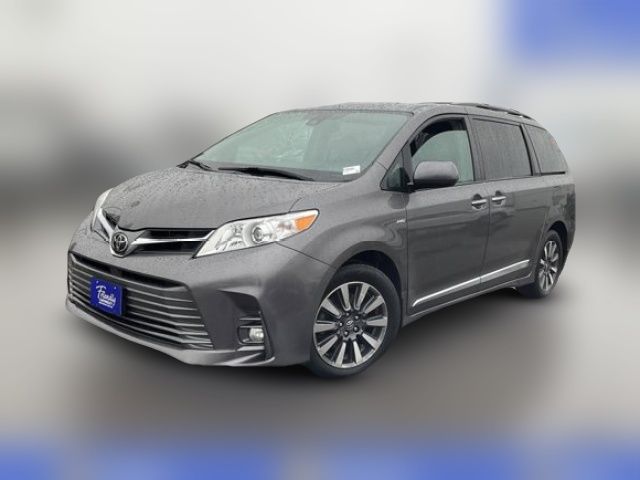 2018 Toyota Sienna XLE