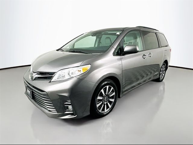 2018 Toyota Sienna 