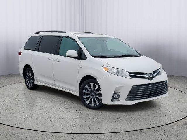 2018 Toyota Sienna XLE