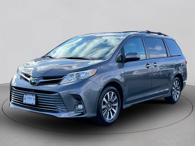 2018 Toyota Sienna XLE