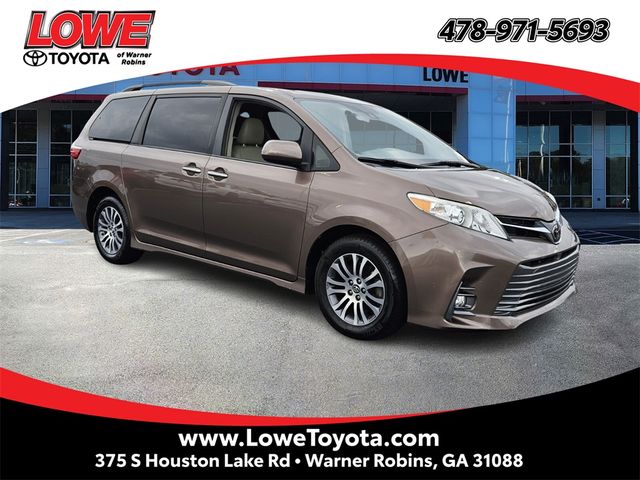 2018 Toyota Sienna XLE