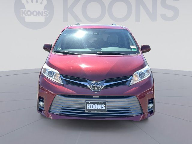 2018 Toyota Sienna XLE Auto Access Seat