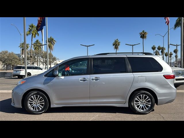 2018 Toyota Sienna 