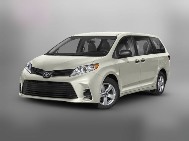 2018 Toyota Sienna XLE