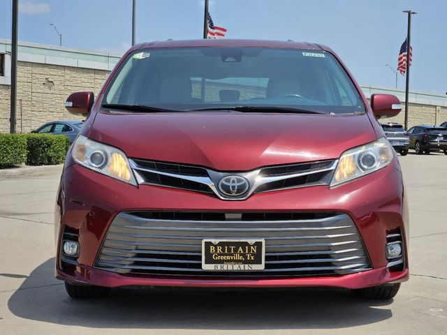 2018 Toyota Sienna XLE