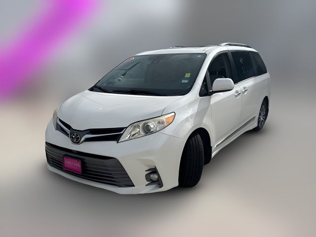 2018 Toyota Sienna 