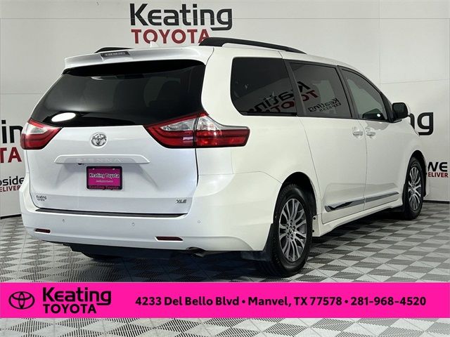 2018 Toyota Sienna 