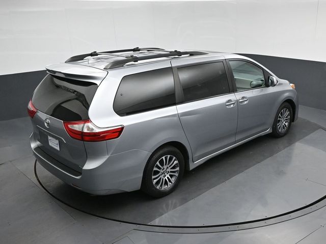2018 Toyota Sienna XLE Auto Access Seat