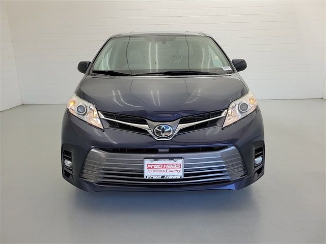 2018 Toyota Sienna XLE