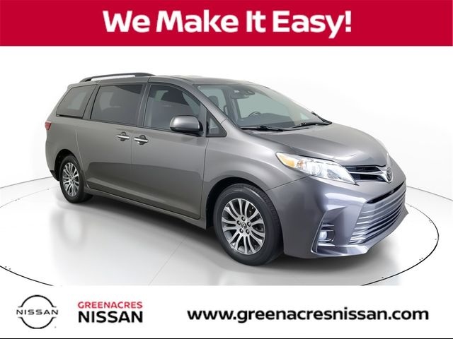 2018 Toyota Sienna 