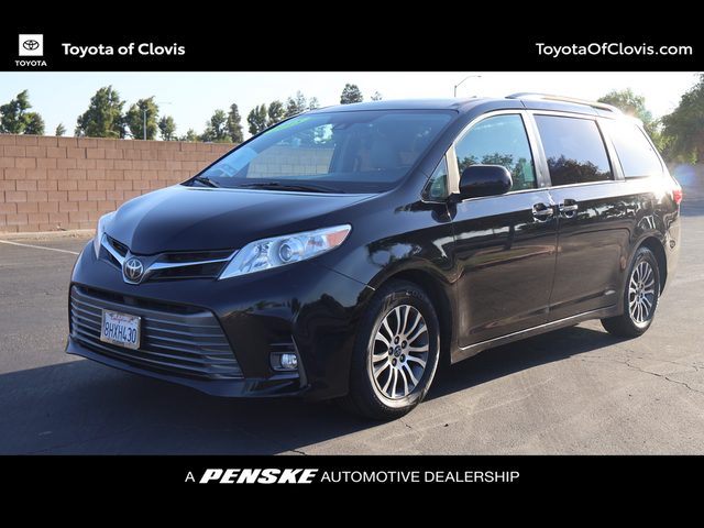 2018 Toyota Sienna XLE