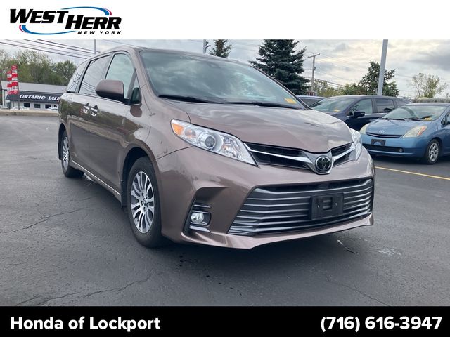 2018 Toyota Sienna 