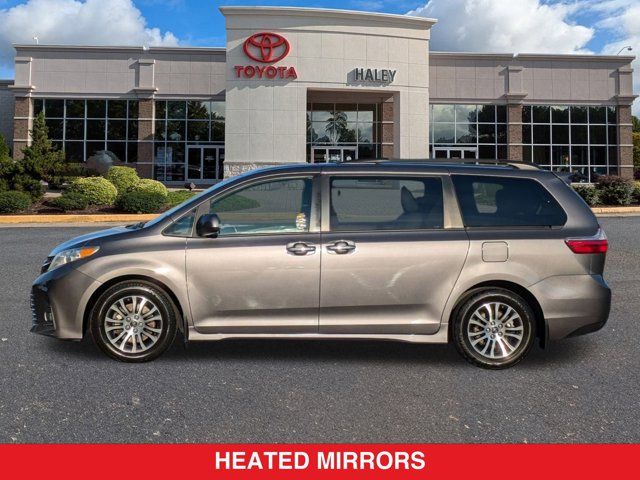 2018 Toyota Sienna XLE