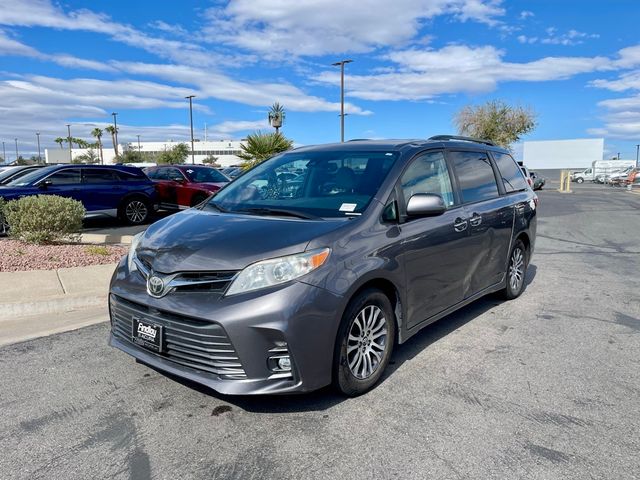 2018 Toyota Sienna 