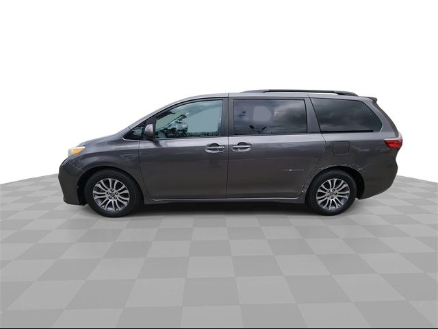 2018 Toyota Sienna 