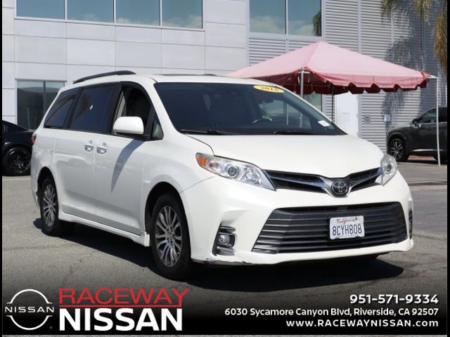 2018 Toyota Sienna 