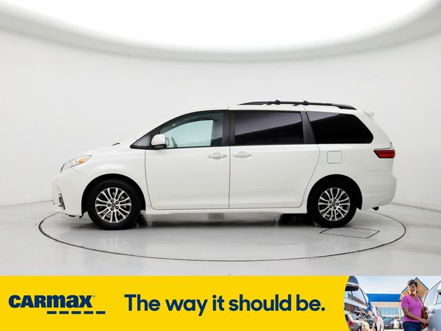 2018 Toyota Sienna XLE