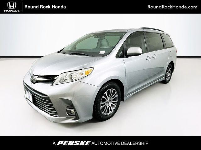 2018 Toyota Sienna XLE