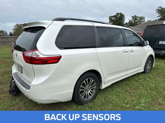 2018 Toyota Sienna XLE Auto Access Seat