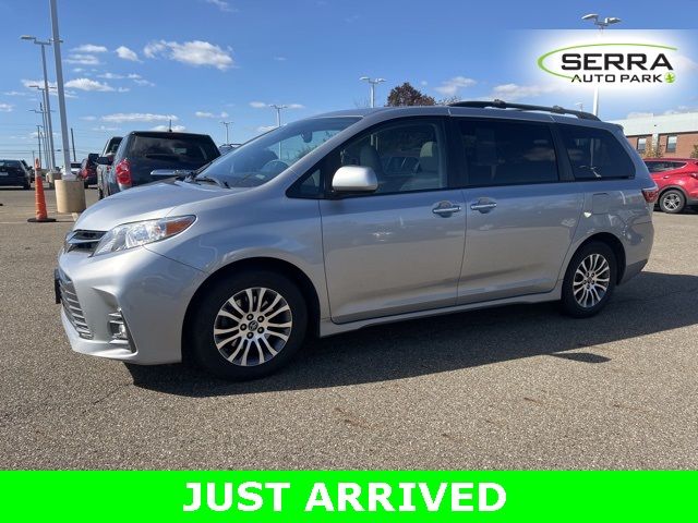 2018 Toyota Sienna XLE