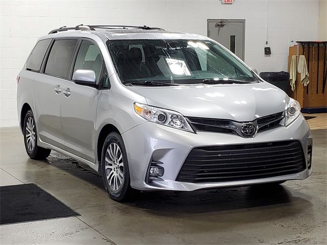 2018 Toyota Sienna 