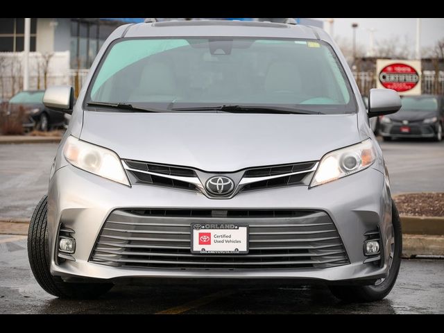 2018 Toyota Sienna XLE