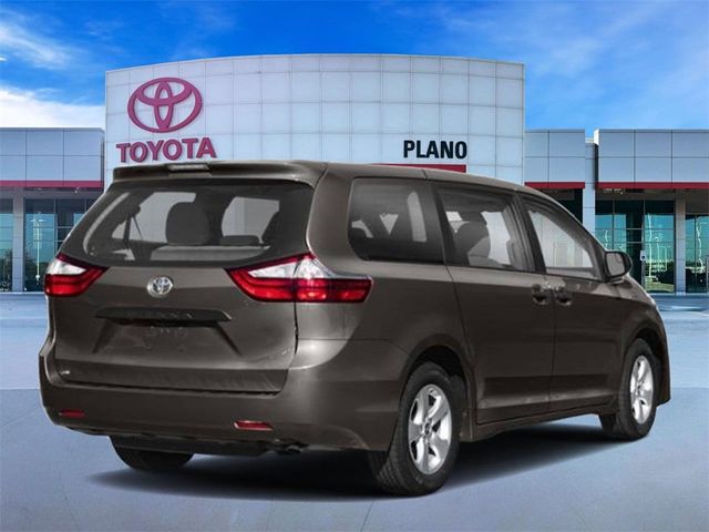 2018 Toyota Sienna XLE