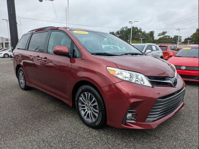 2018 Toyota Sienna XLE