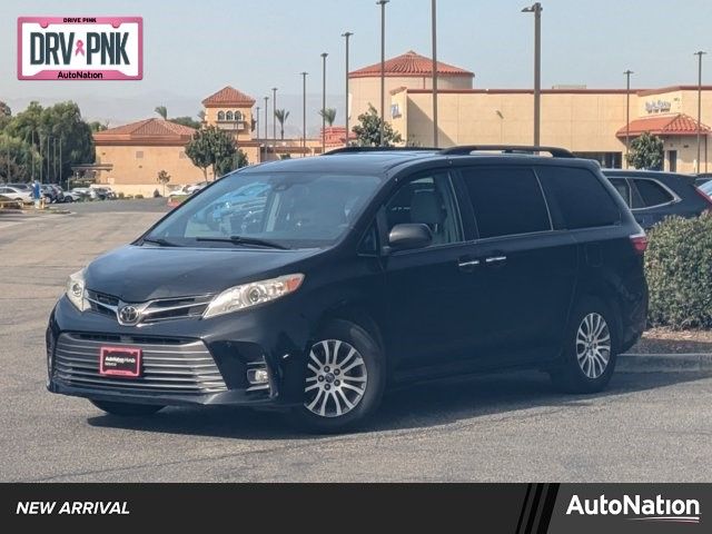 2018 Toyota Sienna XLE