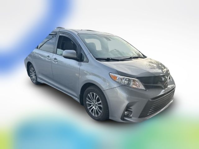 2018 Toyota Sienna 