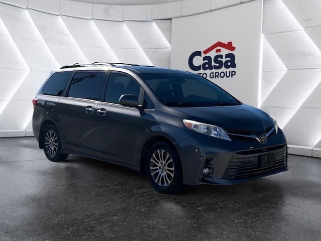 2018 Toyota Sienna 