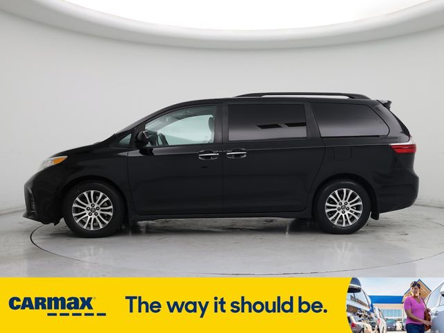 2018 Toyota Sienna XLE
