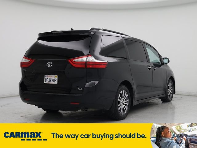 2018 Toyota Sienna XLE