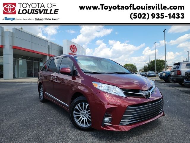 2018 Toyota Sienna 