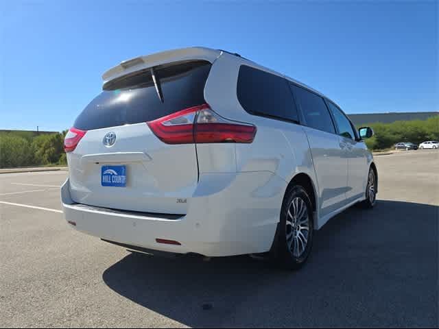 2018 Toyota Sienna XLE