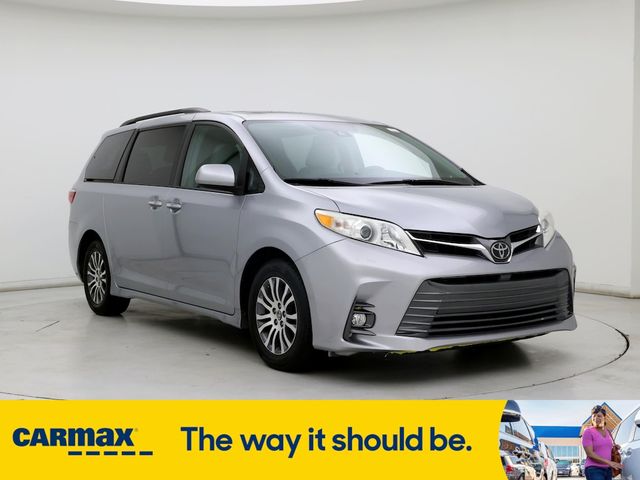 2018 Toyota Sienna XLE