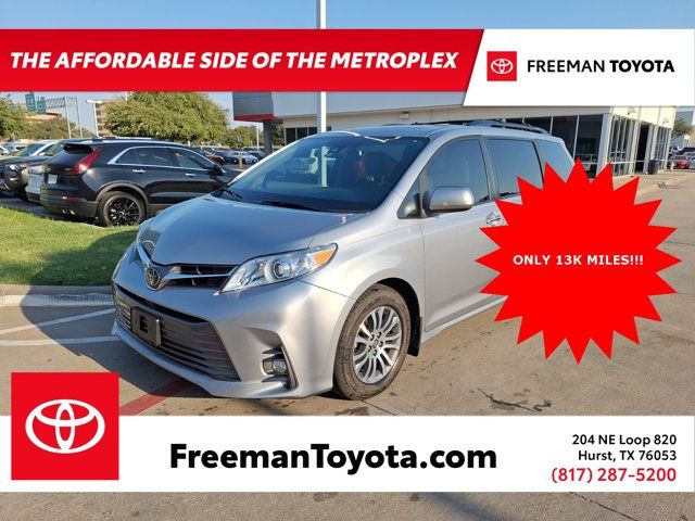 2018 Toyota Sienna 