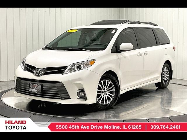 2018 Toyota Sienna XLE