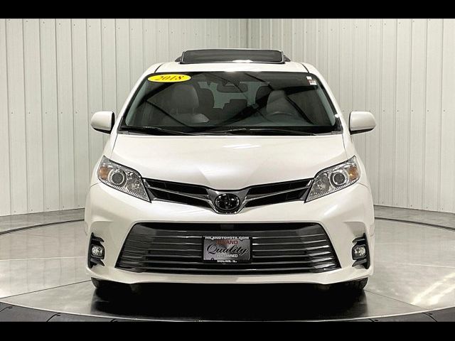 2018 Toyota Sienna XLE