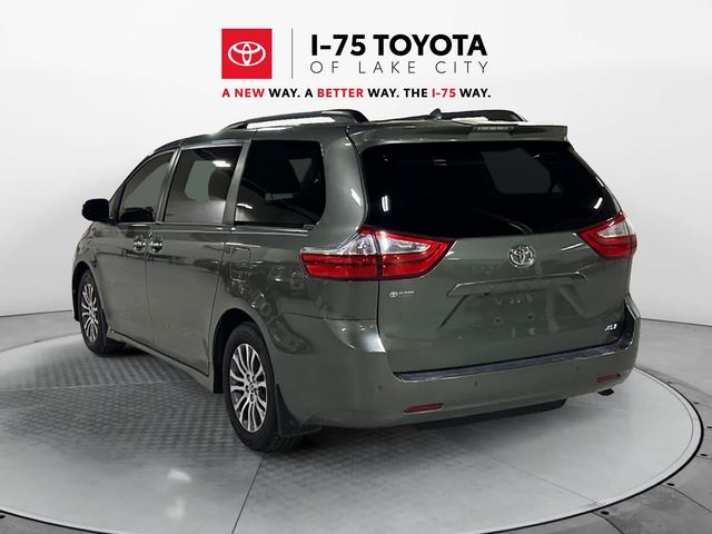 2018 Toyota Sienna XLE