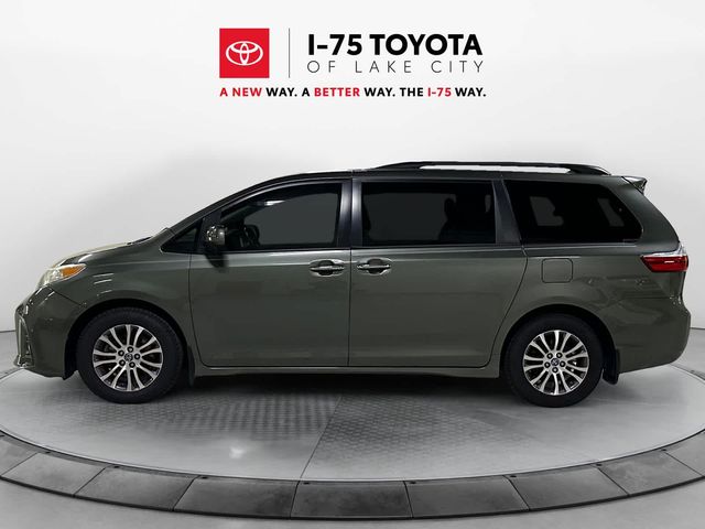 2018 Toyota Sienna XLE