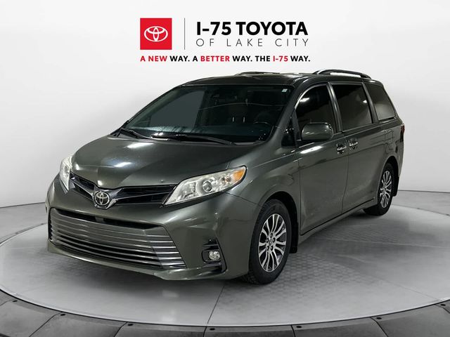 2018 Toyota Sienna XLE