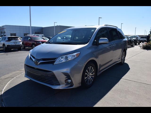 2018 Toyota Sienna 