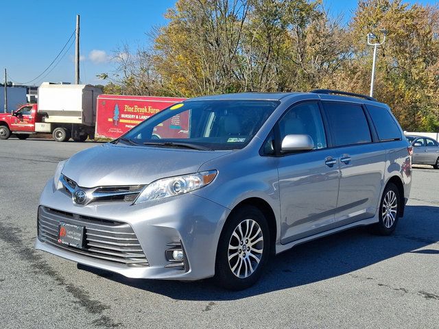 2018 Toyota Sienna XLE